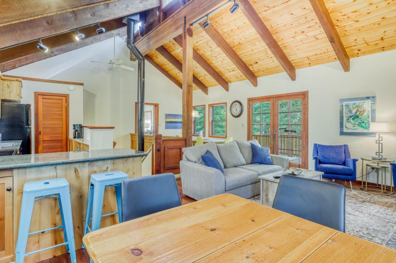 Вилла Tahoe Donner Tree House Retreat Траки Экстерьер фото